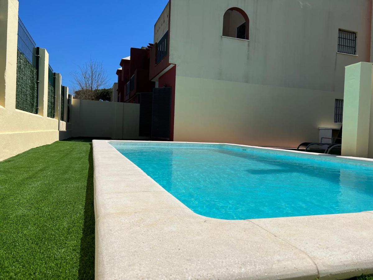 Holiday home Casa Piscina Playa Barrosa Delfin 7 *