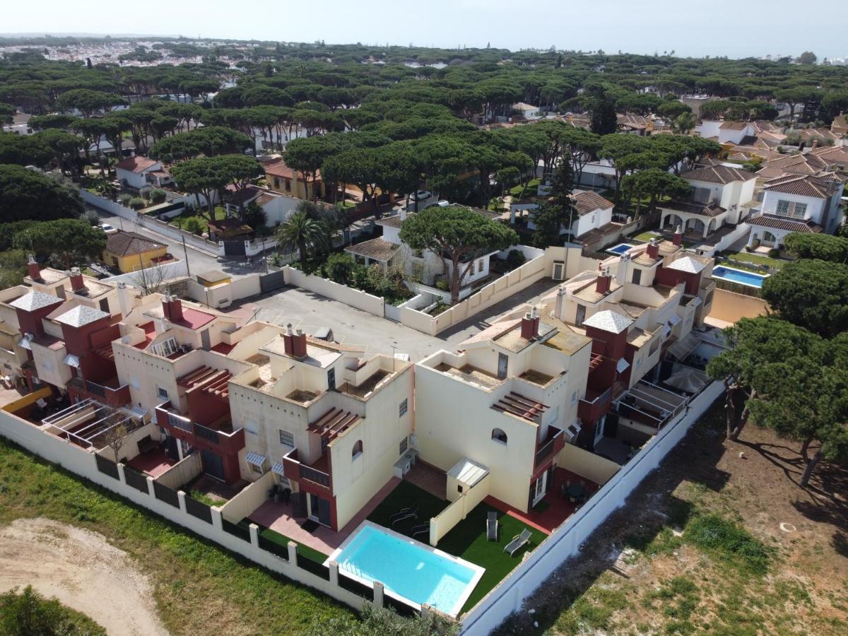 Holiday home Casa Piscina Playa Barrosa Delfin 7